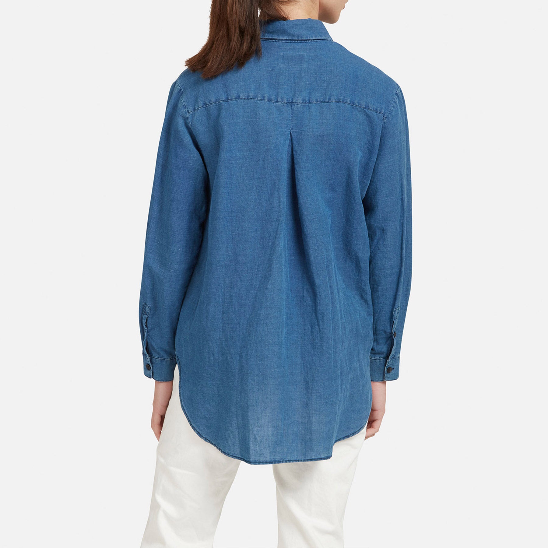 Concealed-button shirt